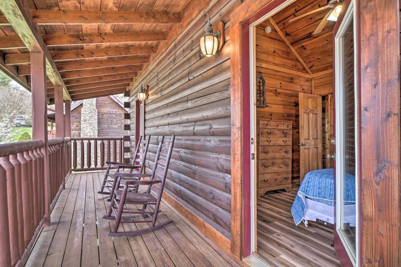 Mountain Pool Lodge Sevierville Cabin With Hot Tub พิเจนฟอร์จ ภายนอก รูปภาพ