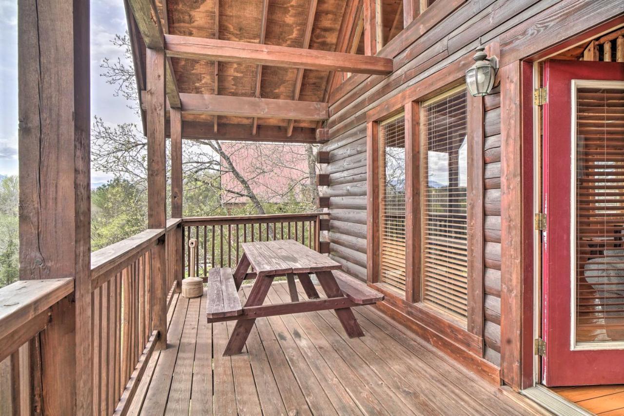 Mountain Pool Lodge Sevierville Cabin With Hot Tub พิเจนฟอร์จ ภายนอก รูปภาพ