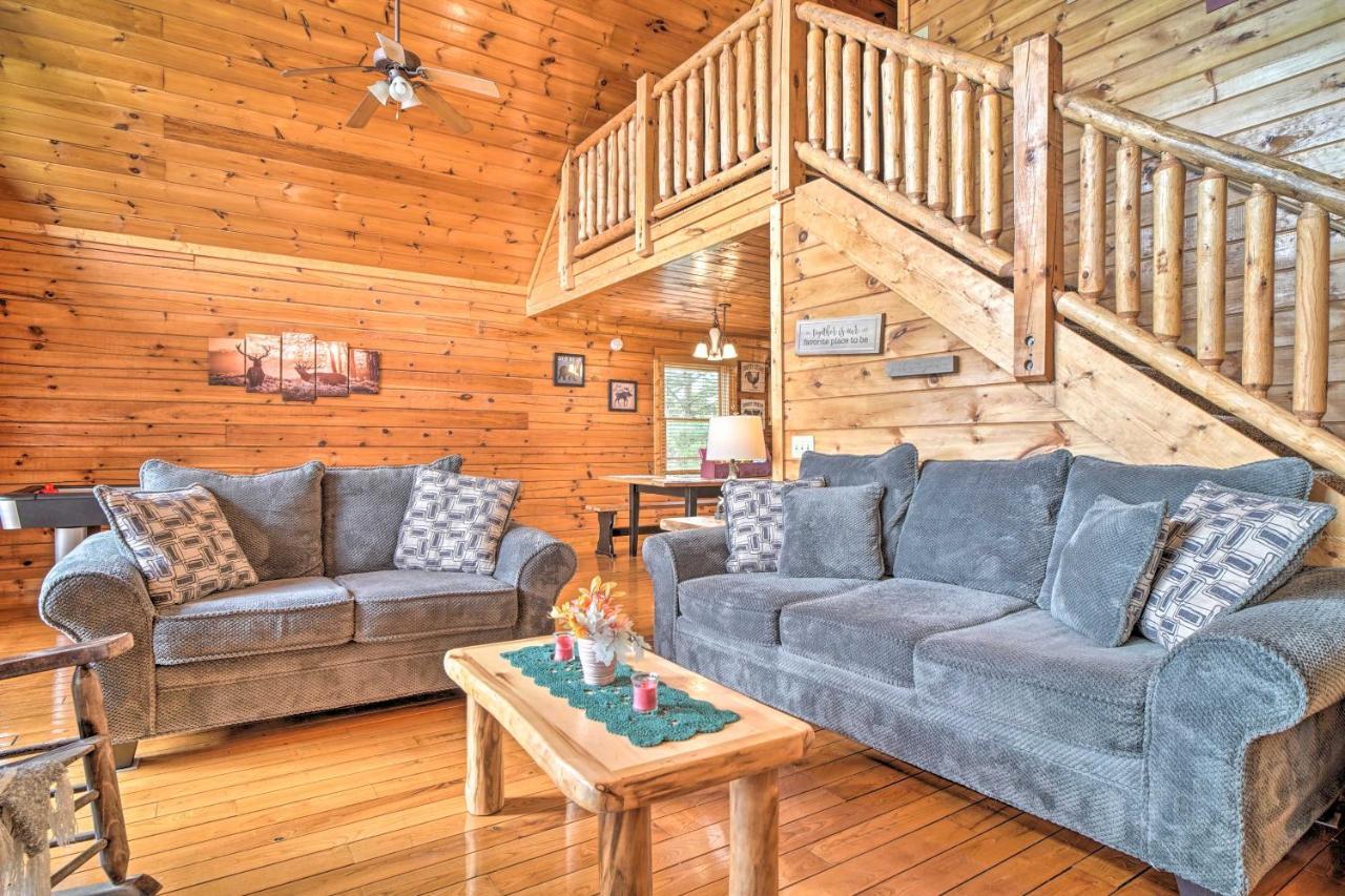 Mountain Pool Lodge Sevierville Cabin With Hot Tub พิเจนฟอร์จ ภายนอก รูปภาพ