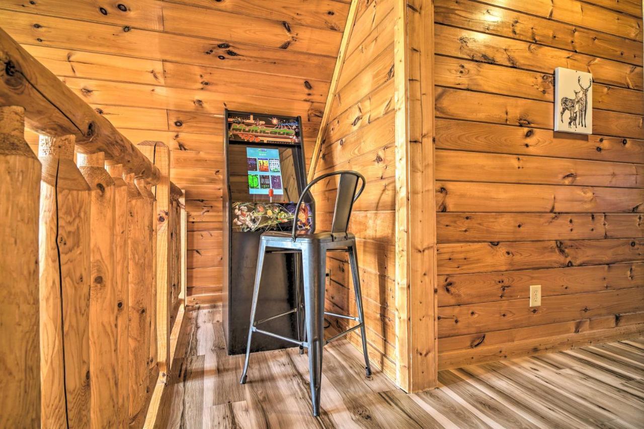 Mountain Pool Lodge Sevierville Cabin With Hot Tub พิเจนฟอร์จ ภายนอก รูปภาพ