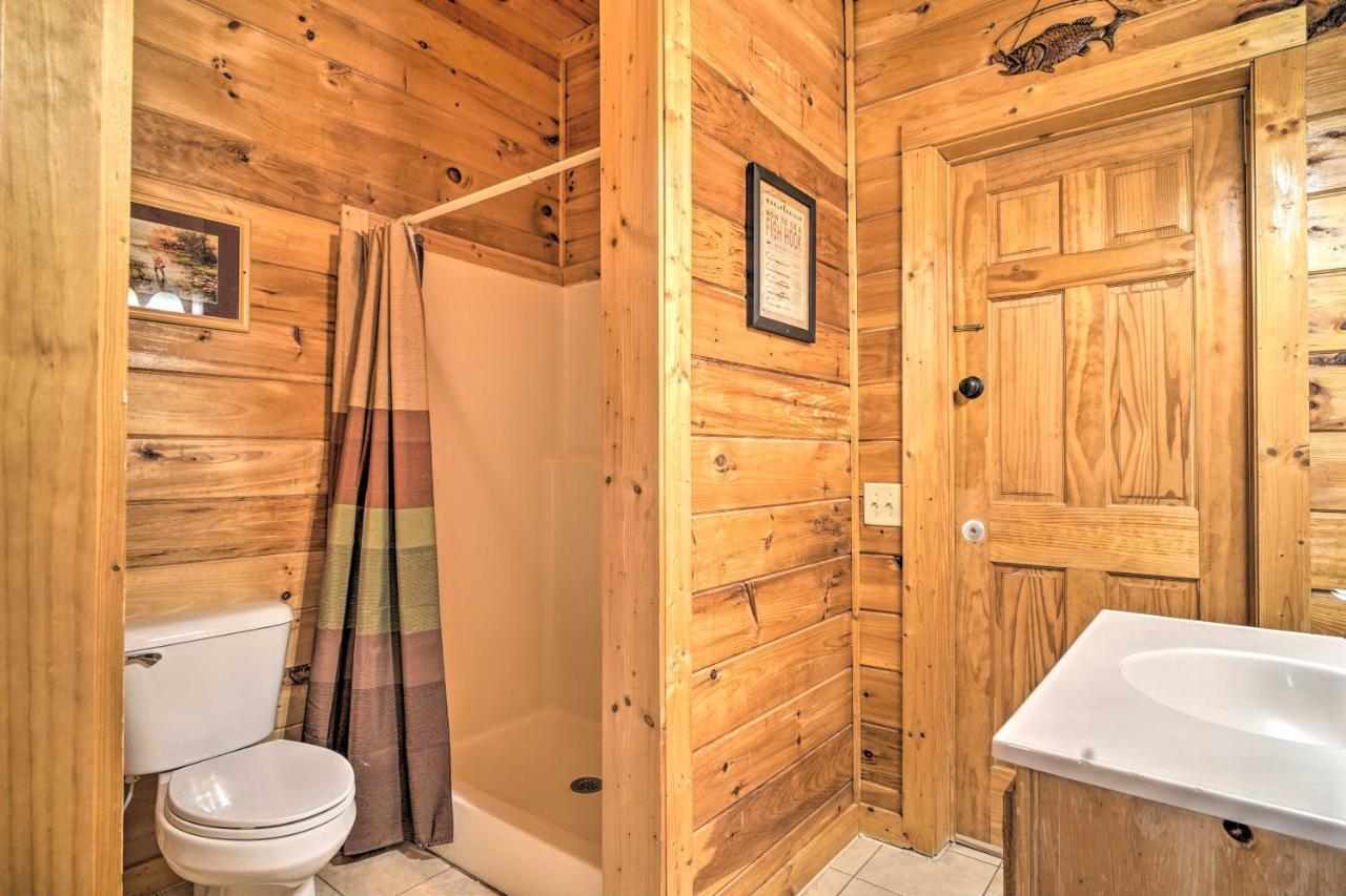 Mountain Pool Lodge Sevierville Cabin With Hot Tub พิเจนฟอร์จ ภายนอก รูปภาพ